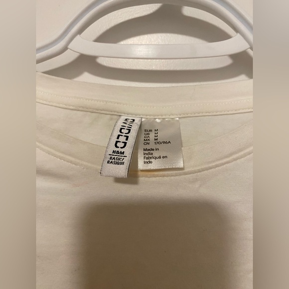 H&M Basic Tee - M - Picture 2 of 4
